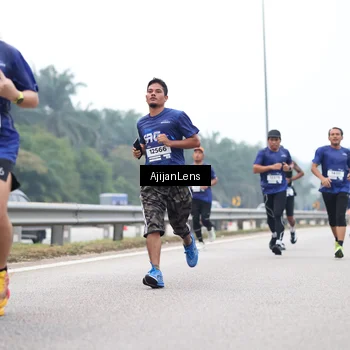 Runner Photo 7382397