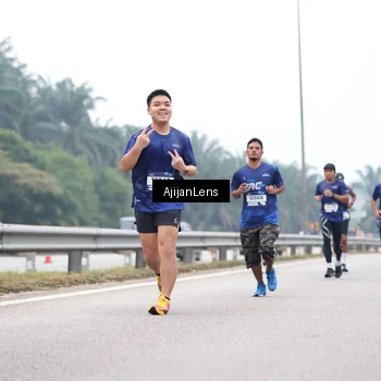Runner Photo 7382398