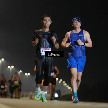 Runner Photo 7382425