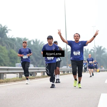 Runner Photo 7382427
