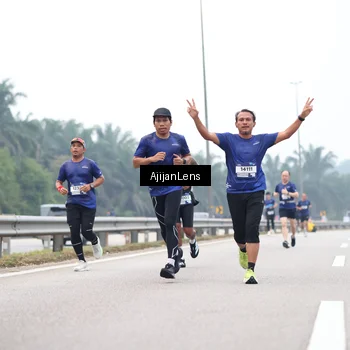 Runner Photo 7382428