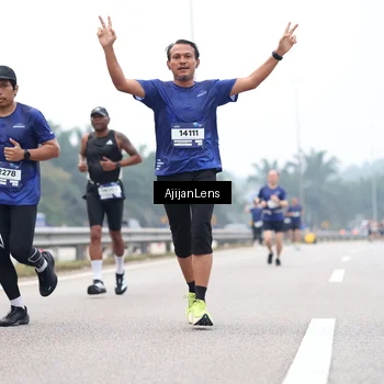 Runner Photo 7382464