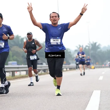 Runner Photo 7382478