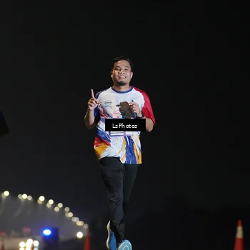 Runner Photo 7382483