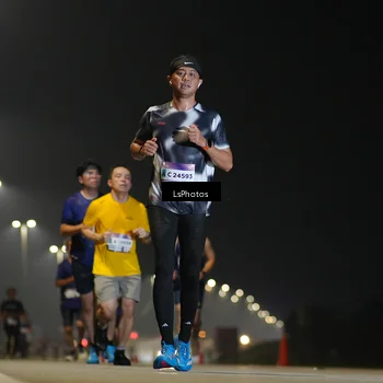 Runner Photo 7382495