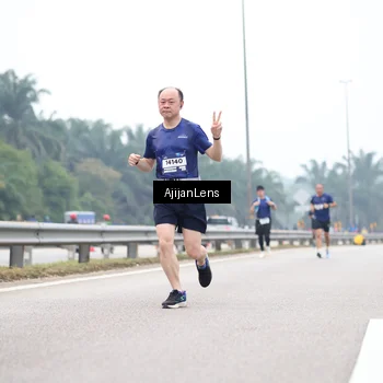 Runner Photo 7382509