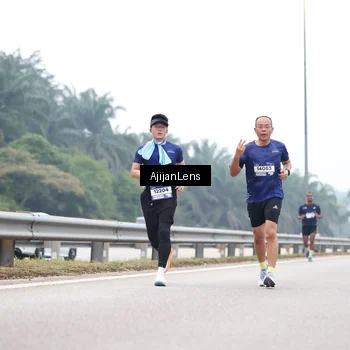 Runner Photo 7382510