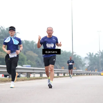 Runner Photo 7382545