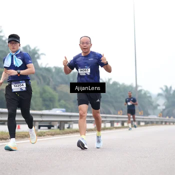 Runner Photo 7382559