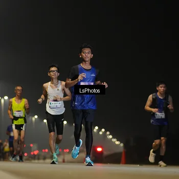 Runner Photo 7382568