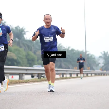Runner Photo 7382572