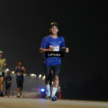 Runner Photo 7382573