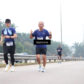 Runner Photo 7382585