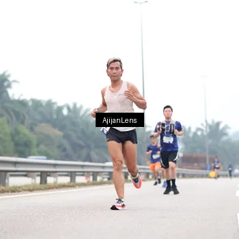 Runner Photo 7382623