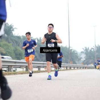 Runner Photo 7382658