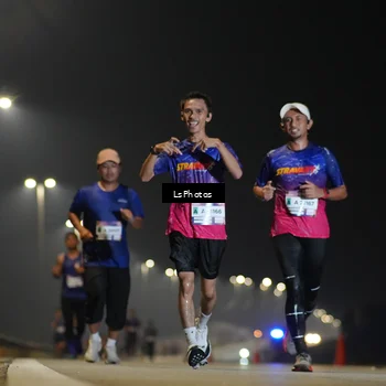 Runner Photo 7382661