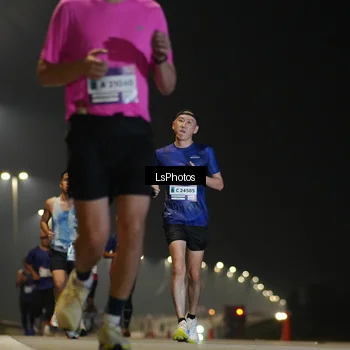 Runner Photo 7382672