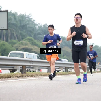Runner Photo 7382684