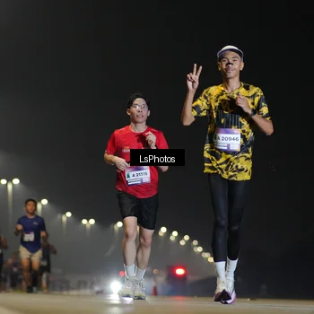 Runner Photo 7382740