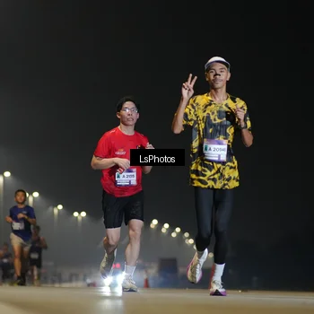 Runner Photo 7382745