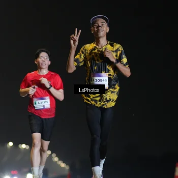 Runner Photo 7382753