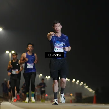 Runner Photo 7382770