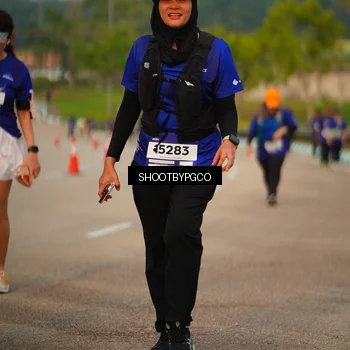 Runner Photo 7382771