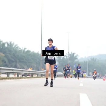 Runner Photo 7382774