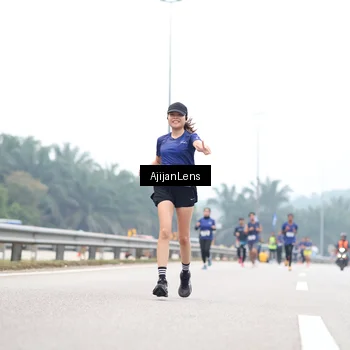 Runner Photo 7382804