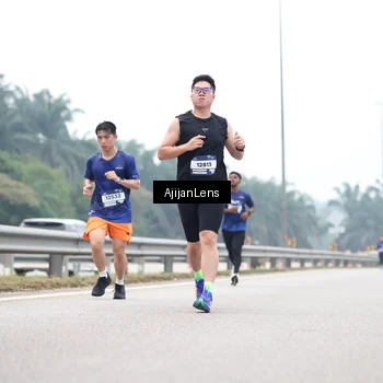 Runner Photo 7382805