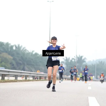 Runner Photo 7382812