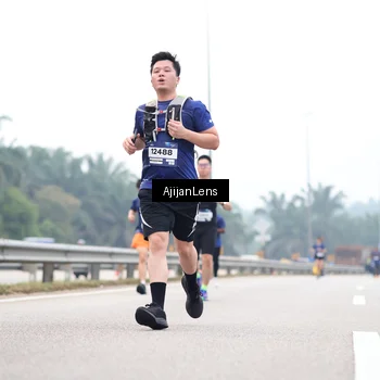 Runner Photo 7382814
