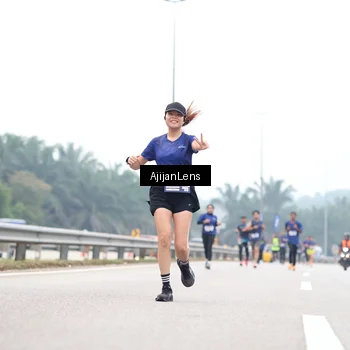 Runner Photo 7382817