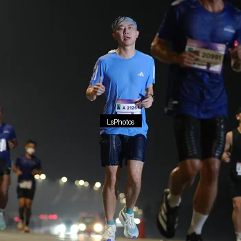 Runner Photo 7382833