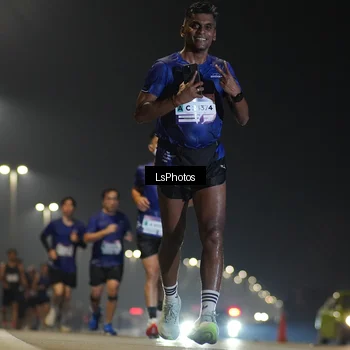 Runner Photo 7382835
