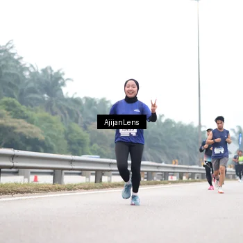 Runner Photo 7382841