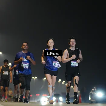 Runner Photo 7382851