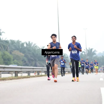 Runner Photo 7382872