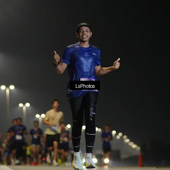 Runner Photo 7382876
