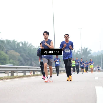 Runner Photo 7382881