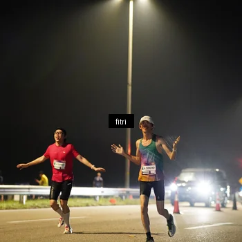 Runner Photo 7382890