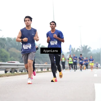 Runner Photo 7382906