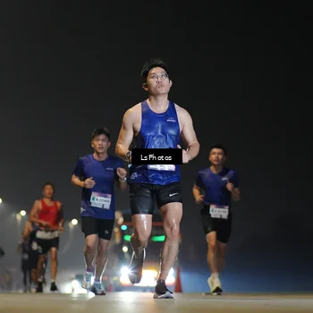 Runner Photo 7382918