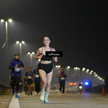 Runner Photo 7382994