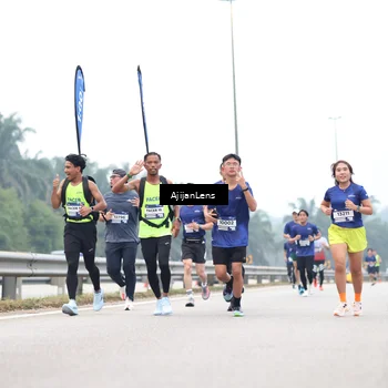 Runner Photo 7383006