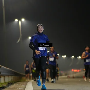 Runner Photo 7383009