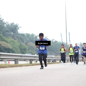 Runner Photo 7383013