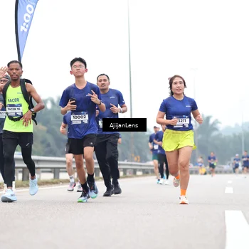 Runner Photo 7383054