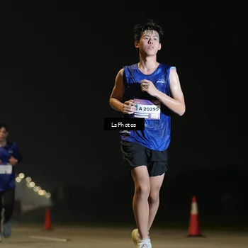 Runner Photo 7383061