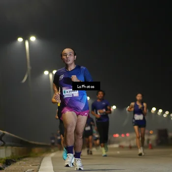 Runner Photo 7383063